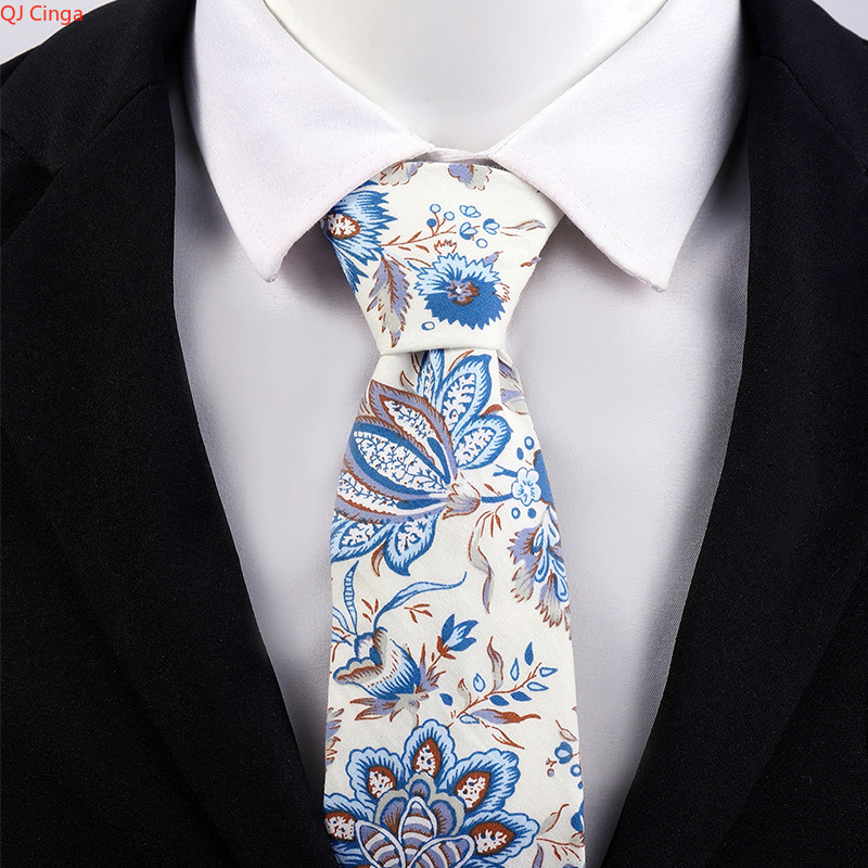 Cravate élégante à motif flora - Men'S Accessories Essentials avis et prix