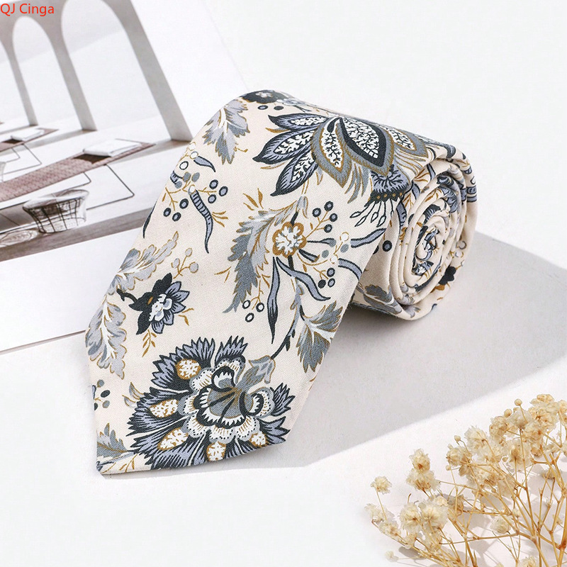 Cravate élégante à motif flora - Men'S Accessories Essentials avis et prix