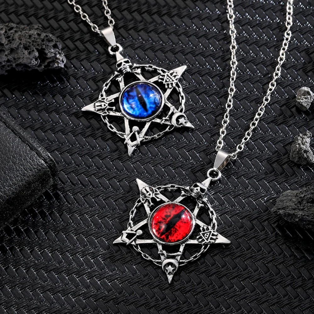 Collier pendentif en forme d'é - Mens Accessories Style avis et prix