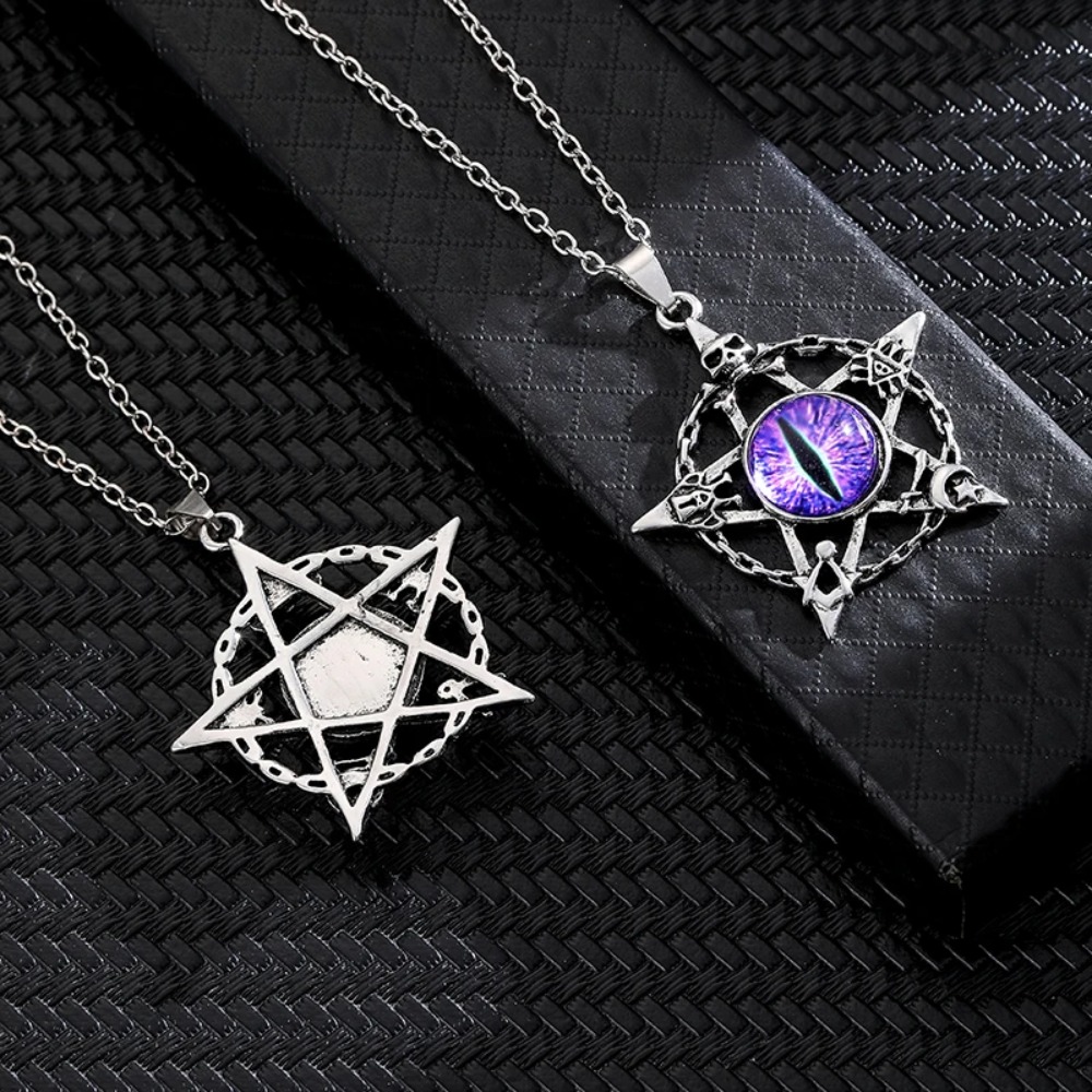 Collier pendentif en forme d'é - Mens Accessories Style avis et prix